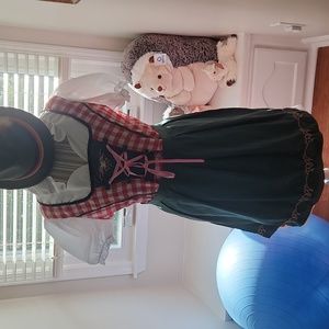 Mrs Octoberfest Halloween costume with hat